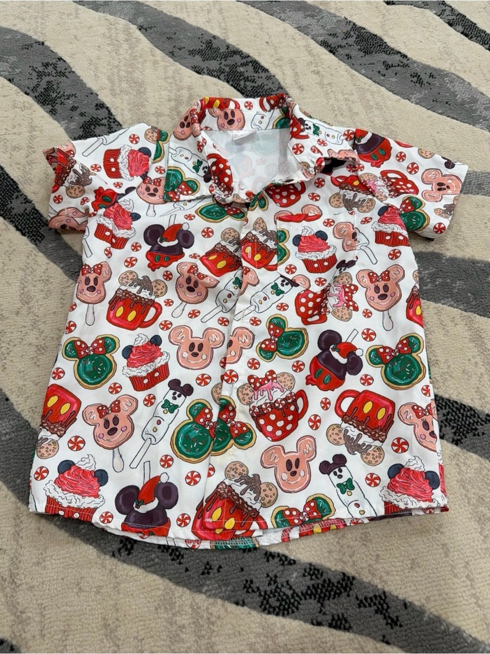 Disney White Short-Sleeve Button-Down Shirt with Red & Green Character Treats